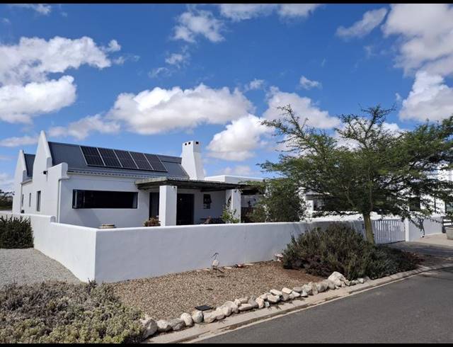 3 BEDROOM HOUSE FOR SALE IN BRITANNIA BAY